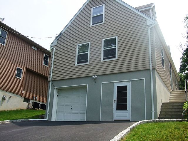1st image of 16 Hillcrest Ave
