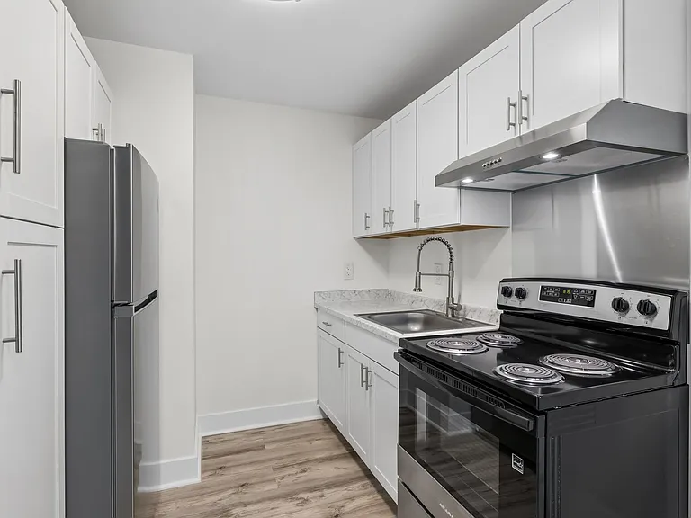 4142 Conway Ave — Photo 2