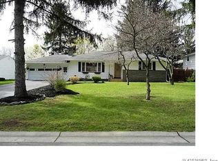 14 Maywood Dr, Rochester, NY 14618