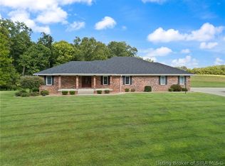 1052 Green Acres Dr SW, Corydon, IN 47112