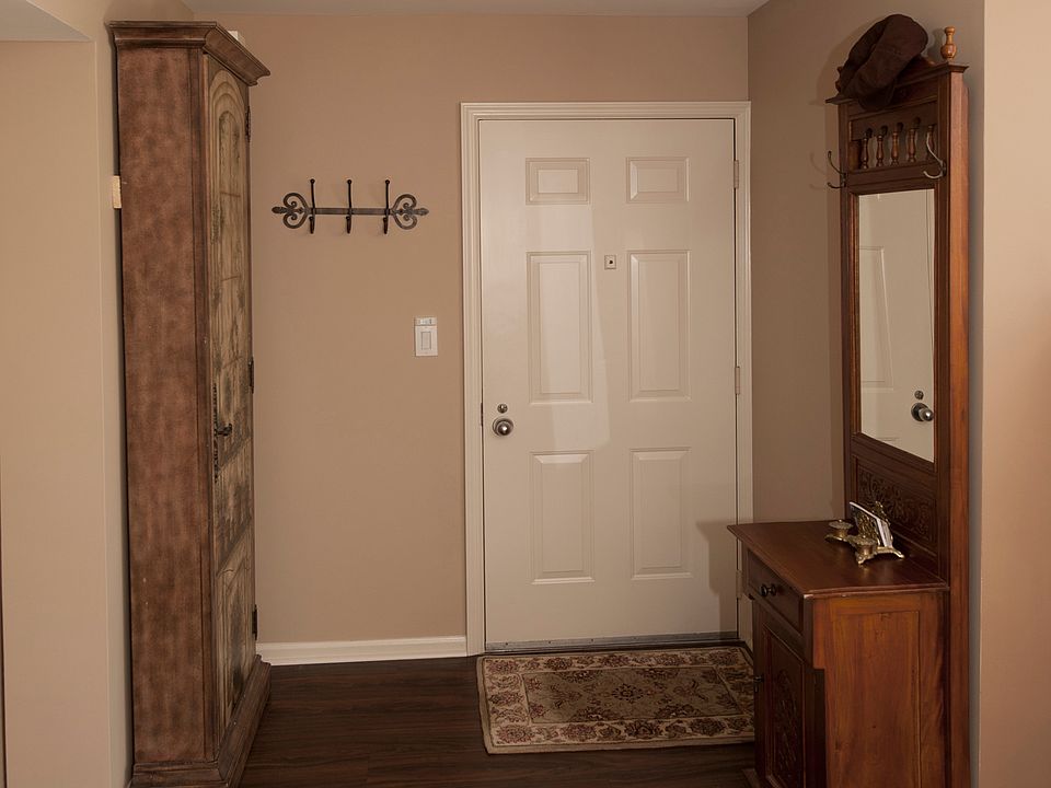 1st image of 6 Burd St APT 1404