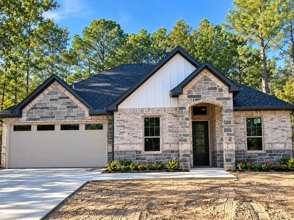 1407 Creekwood Ln, Longview, TX 75602