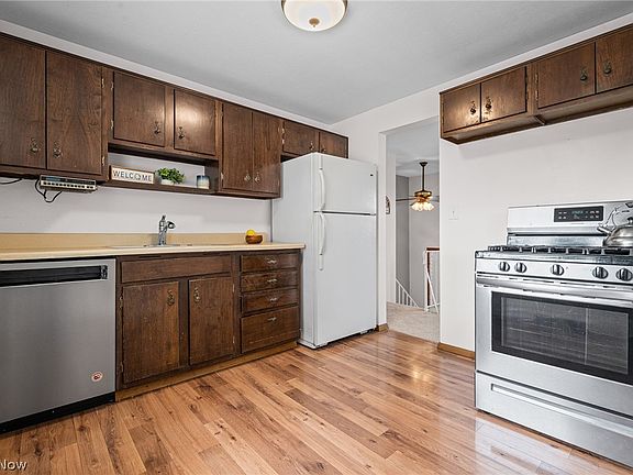 5th image of 248 Washington Dr