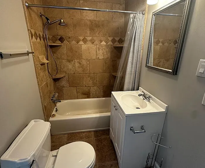 554 Sandridge St — Photo 9