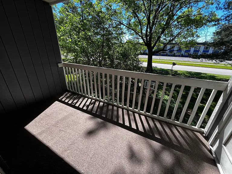 709 Fieldstone Ct #19 — Photo 16