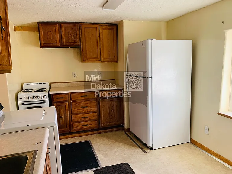 504 W 2nd Ave — Photo 7