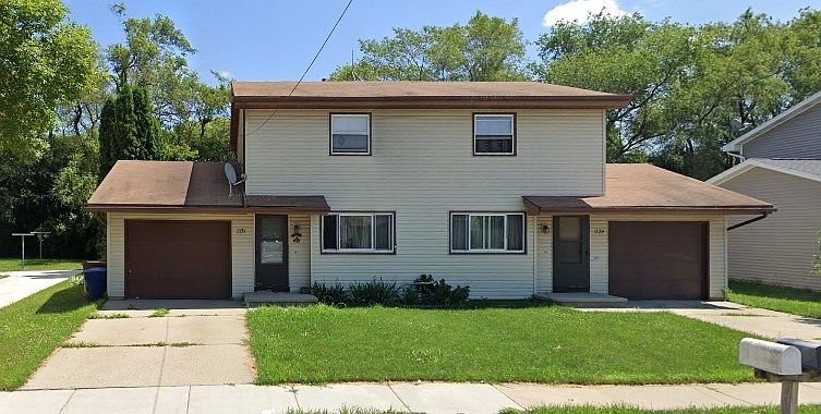 1st image of 1131 Depere St