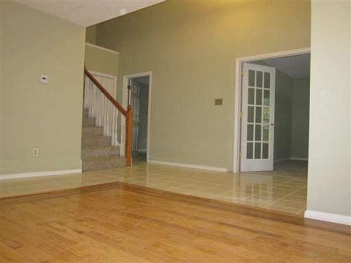 2nd image of 118 Heron Dr