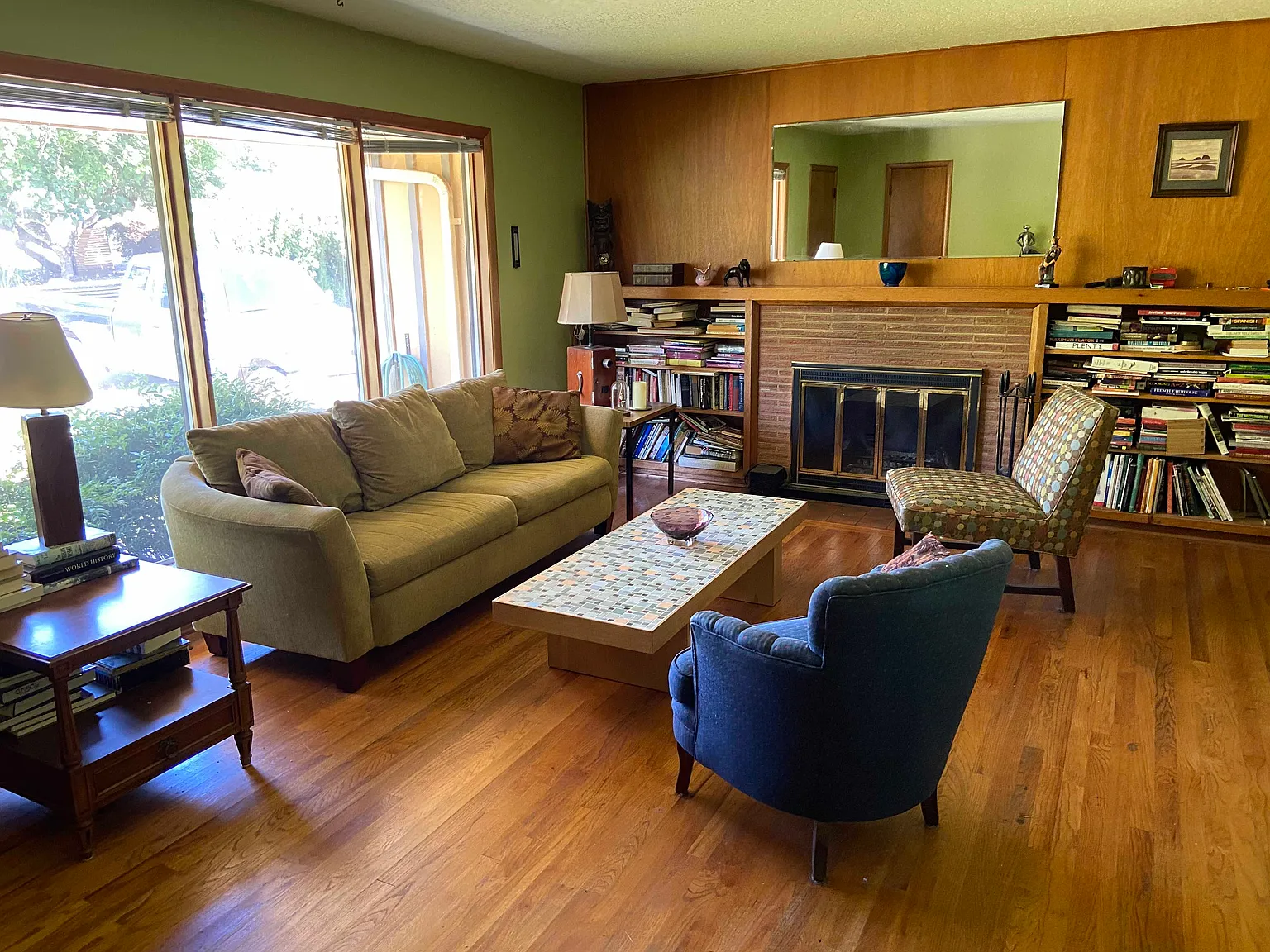 3 bed, 1.5 bath, 1118 sqft, $1,200 — Photo 2