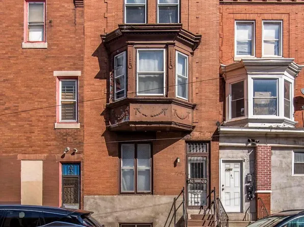 1353 W Pike St, Philadelphia, PA 19140