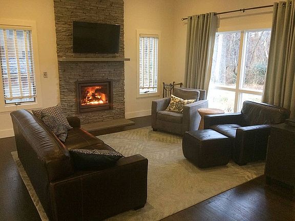 4th image of 442 Bridgehampton Sag Harbor Tpke
