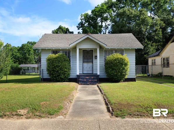 231 Birmingham St, Prichard, AL 36610