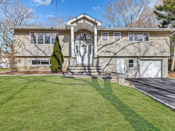 6 Pine Hill Lane, Dix Hills, NY 11746