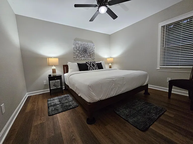 7204 Leaves Ln — Photo 8