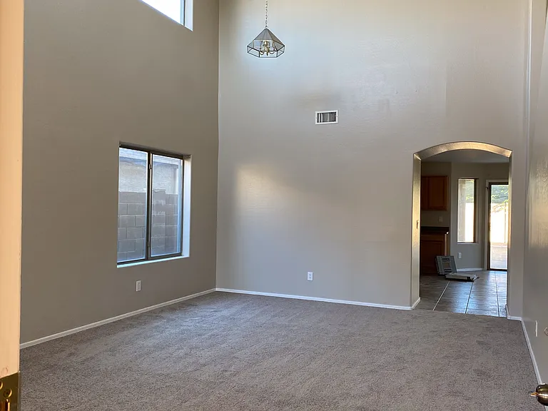 3762 W South Butte Rd — Photo 2