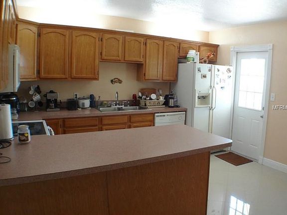 3rd image of 3592 23rd Ave N