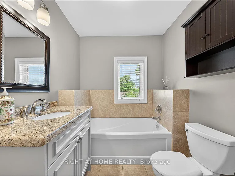 91B Evans Ave — Photo 29