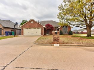 12016 NW 7th St, Yukon, OK 73099