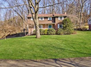 216 Ohara Manor Dr, Pittsburgh, PA