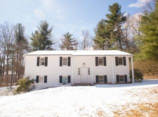 25 Pepper Rd, Fitchburg, MA 01420