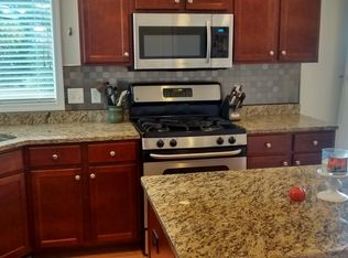 13434 Red Leaf Ct, Nunica, MI 49448