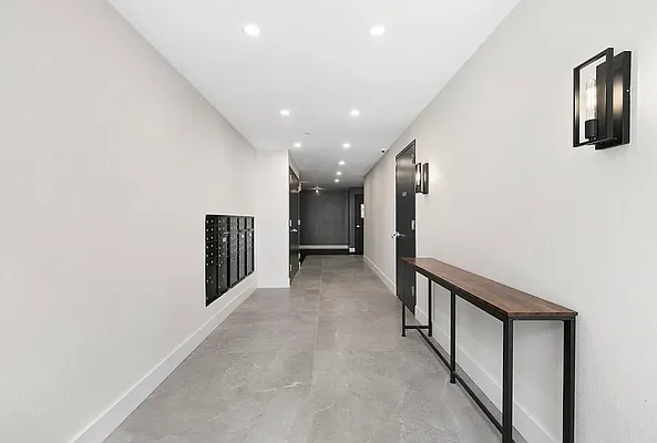 Rented by SERHANT. | media 16