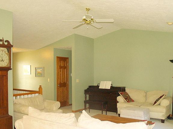 5th image of 7246 Tory Dr
