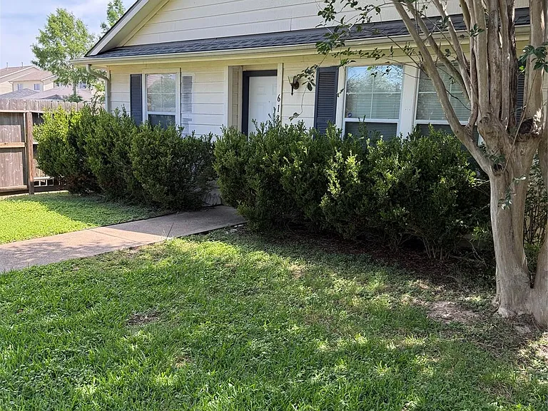 6141 Lone Prairie Way — Photo 7