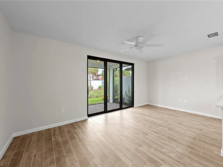 27906 Radiant Ct — Photo 8