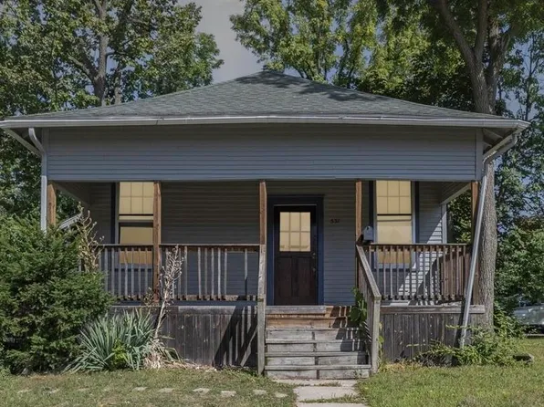 537 Sycamore Ln, East Lansing, MI 48823