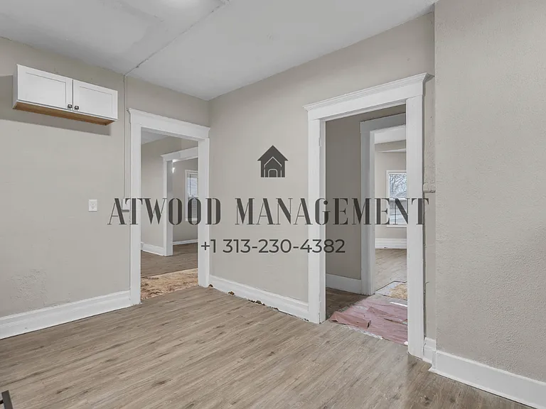 168 Beresford St — Photo 4