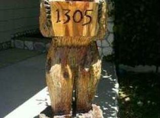1305 Golden Rule Ln, Lake Arrowhead, CA 92352