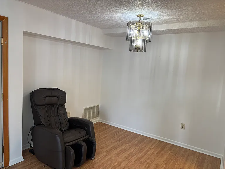 1221 Ravens Crest Dr — Photo 27