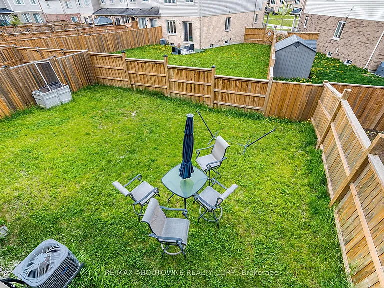 81 Pettitt Dr — Photo 45