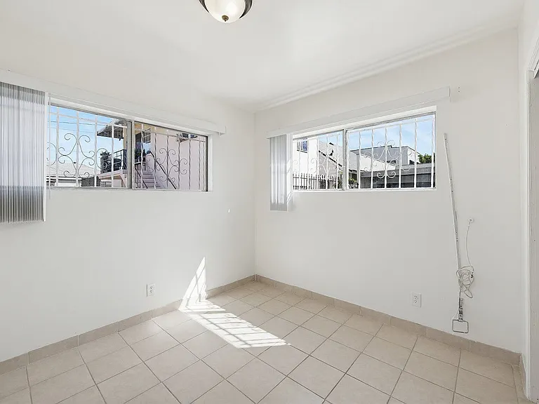 1224 S Normandie Ave #2 — Photo 5