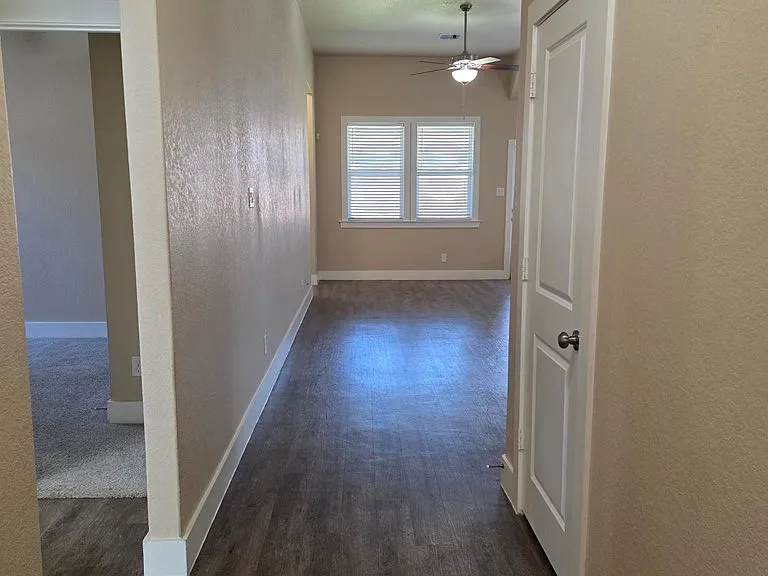 227 Dudley Way — Photo 5
