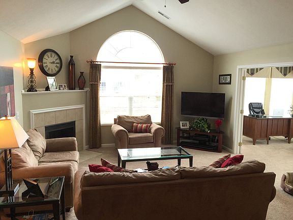 3rd image of 9743 Eagle Ln