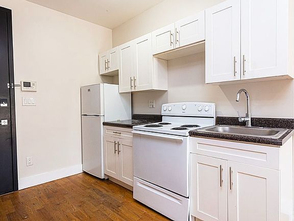 2nd image of 693 Chauncey St #1A