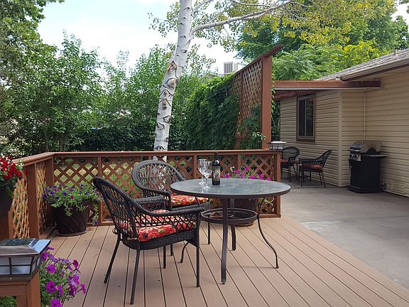Private gazebo, deck, BBQ
