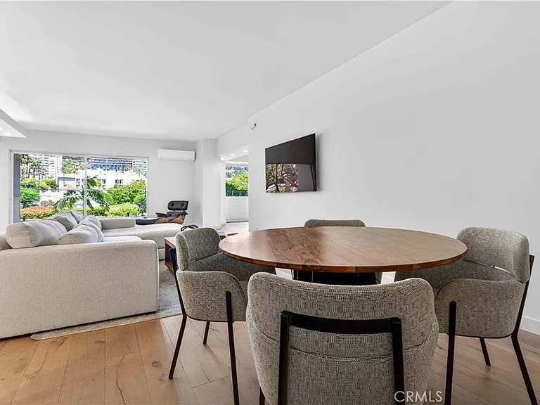 838 N Doheny Dr #505 — Photo 6