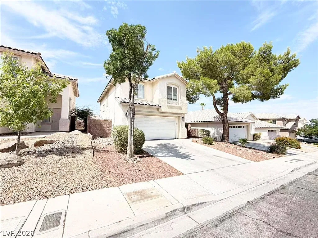 4 bed, 2.5 bath, 1671 sqft, $2,100 — Photo 3