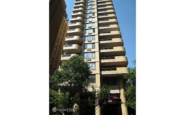Rented by Douglas Elliman | media 10