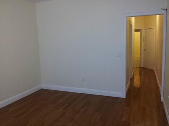 4th image of 508 67th St APT 14