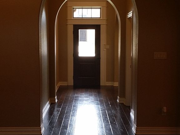 3rd image of 101 Decoy Ln