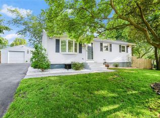 86 Cynthia Dr, West Haven, CT 06516