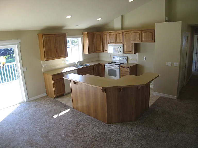 320 E Cooper Ave — Photo 3