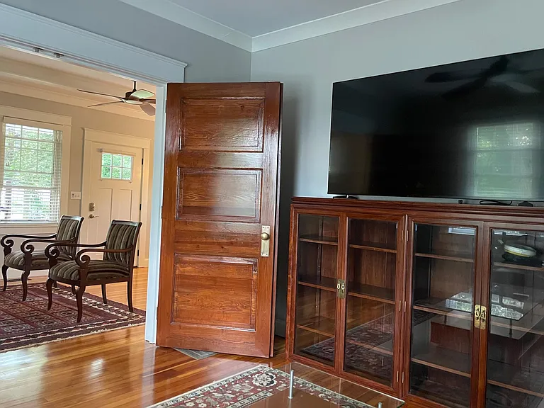 350 S French Broad Ave — Photo 22