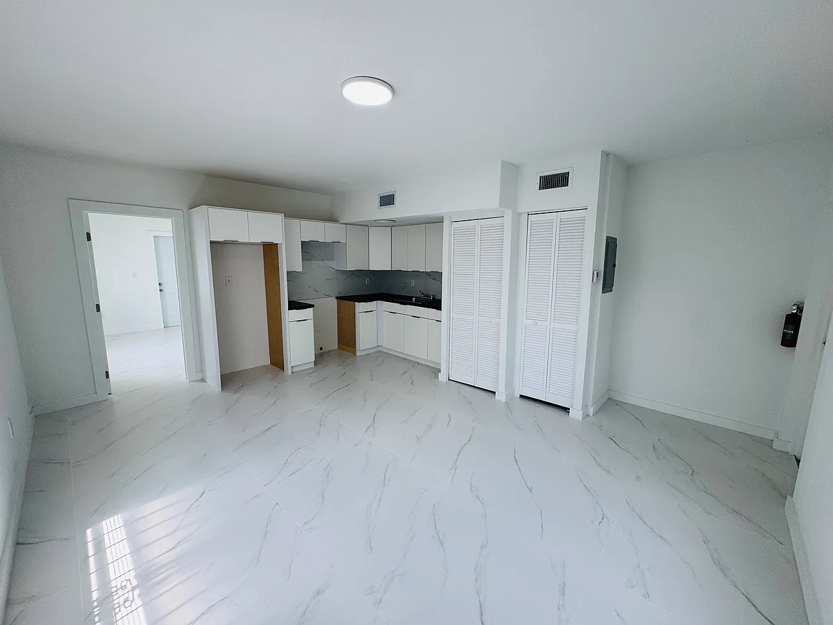 Building Photo - 8454 NW 4th Ave #2