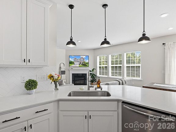 2nd image of 1174 Narrowmouth Ct