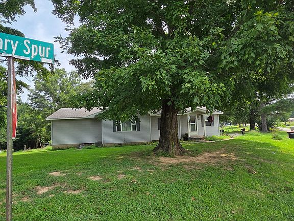 2nd image of 20 Zachary Spur Rd